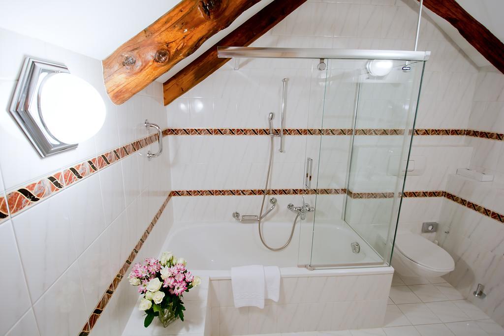אסקונה Romantik Hotel Castello Seeschloss חדר תמונה