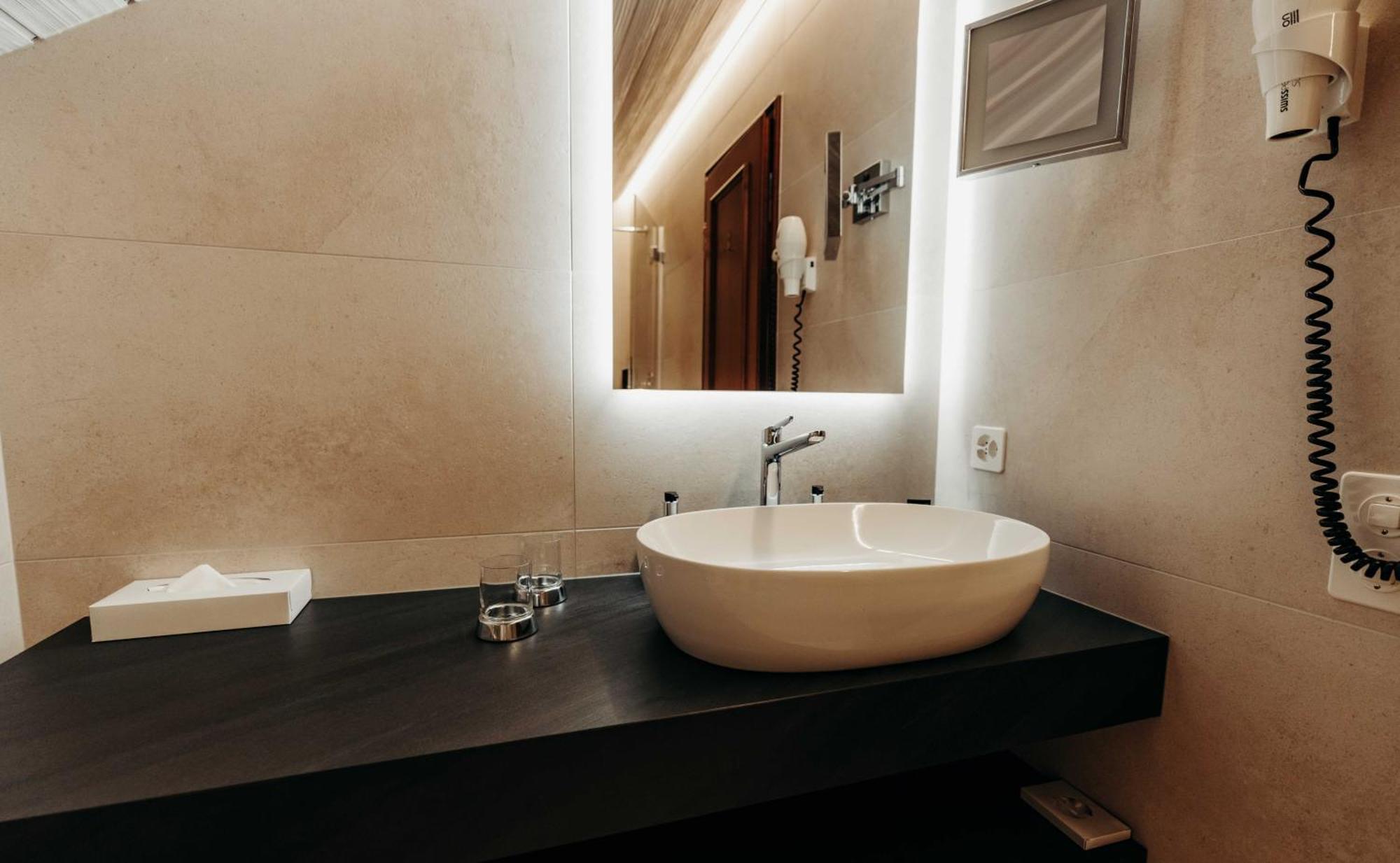 אסקונה Romantik Hotel Castello Seeschloss מראה חיצוני תמונה